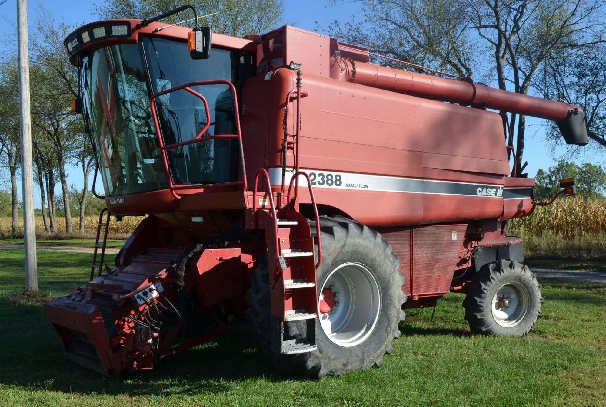 Case IH 2388 Equipment Image0