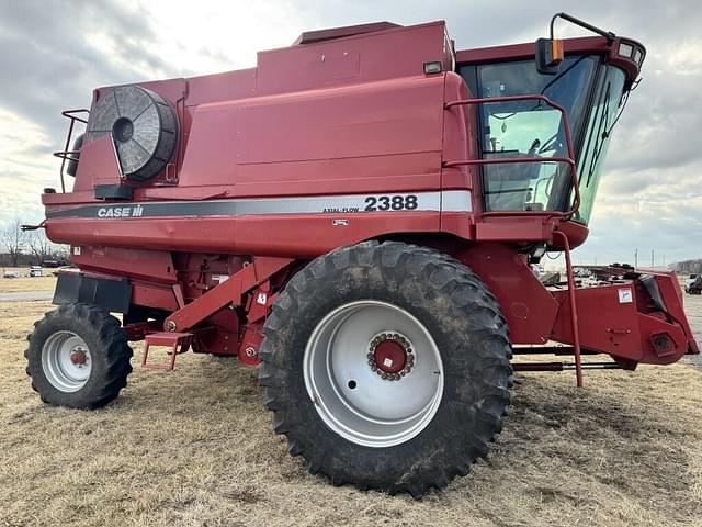 Image of Case IH 2388 equipment image 2