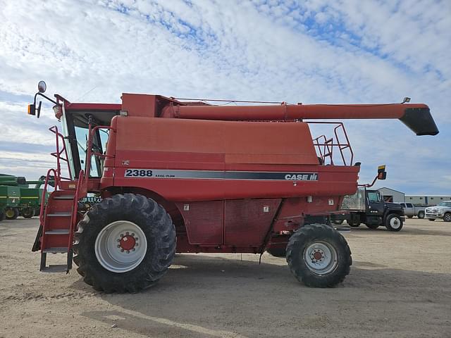 Image of Case IH 2388 equipment image 3