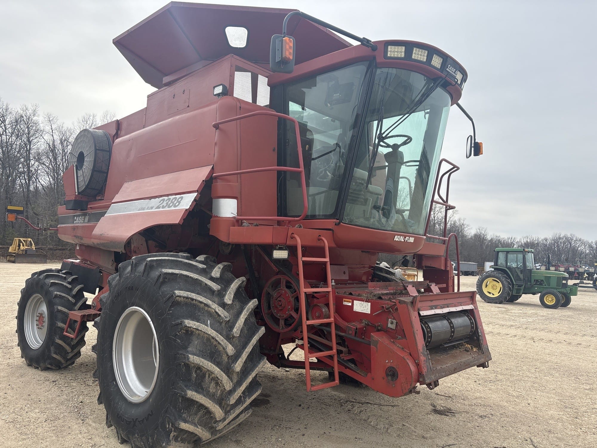 Case IH 2388 Equipment Image0
