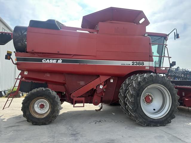 Image of Case IH 2388 equipment image 2