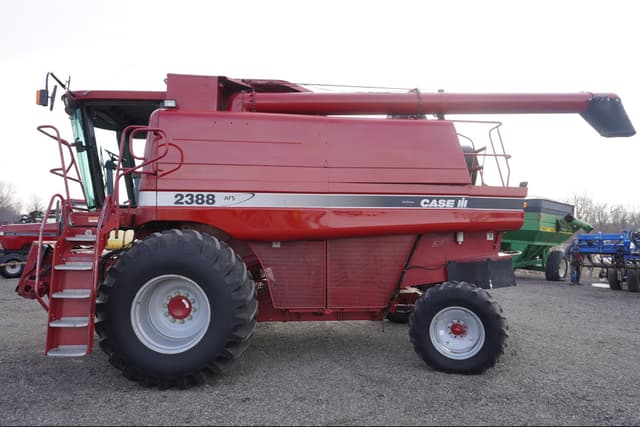 Image of Case IH 2388 equipment image 3