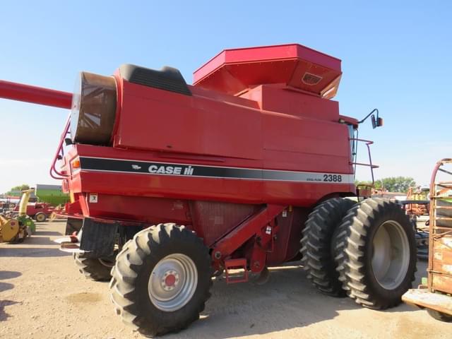 Image of Case IH 2388 equipment image 3