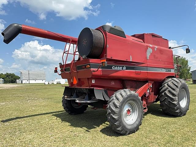 Image of Case IH 2388 equipment image 3
