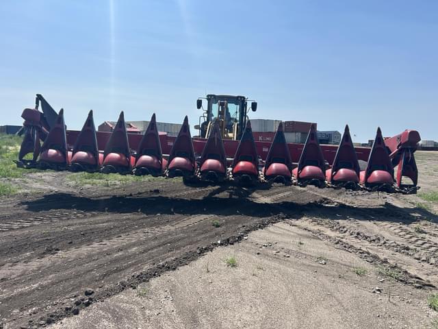 Image of Case IH 2412 equipment image 1