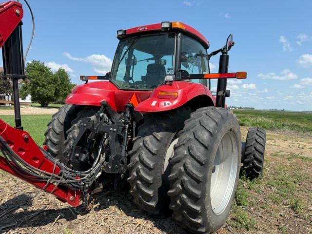 Image of Case IH Magnum 245 equipment image 4