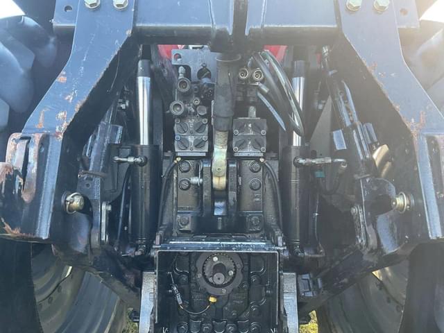 Image of Case IH Magnum 245 equipment image 3
