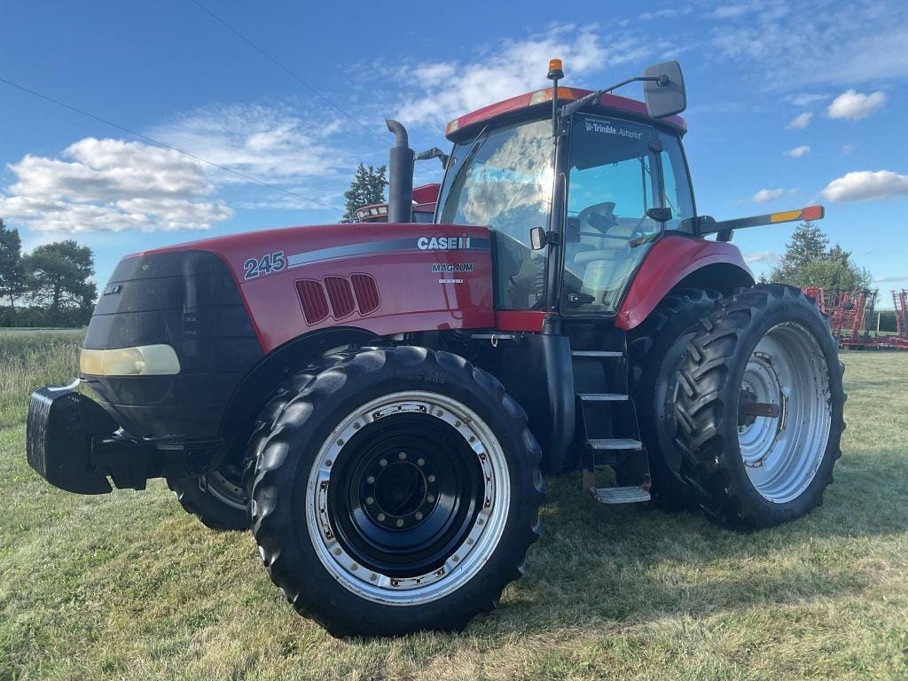 Case IH Magnum 245 Equipment Image0
