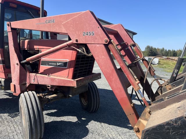 Image of International Harvester 2455 equipment image 3