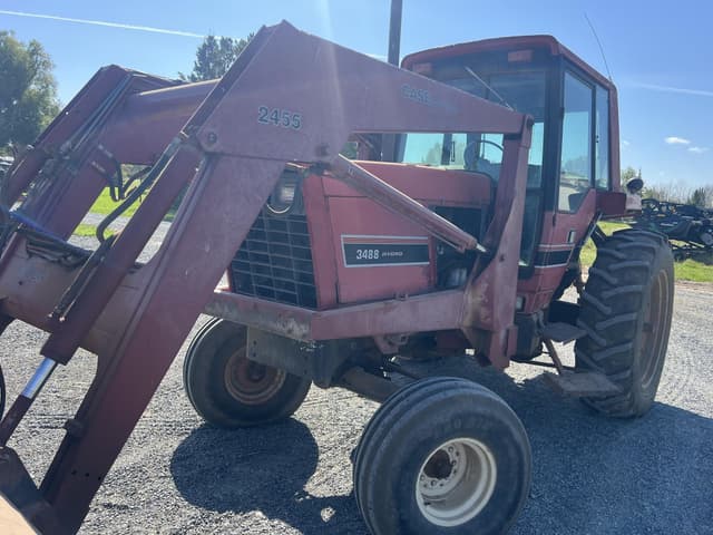 Image of International Harvester 2455 equipment image 4