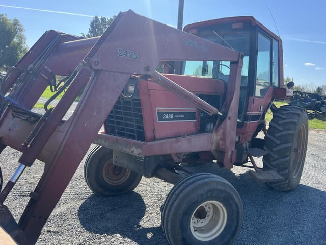 Image of International Harvester 2455 equipment image 4
