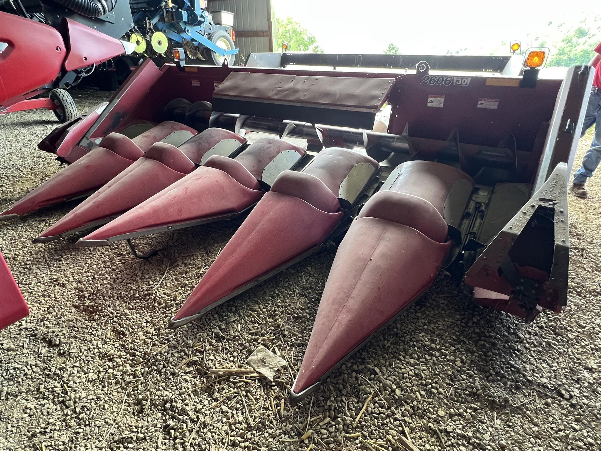 Case IH 2606 Equipment Image0