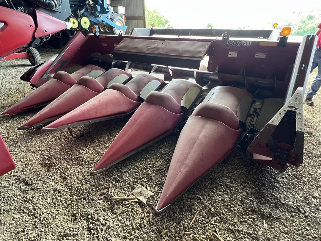 Image of Case IH 2606 Image 0
