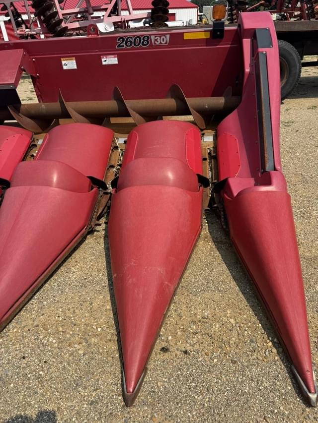 Image of Case IH 2608 equipment image 2