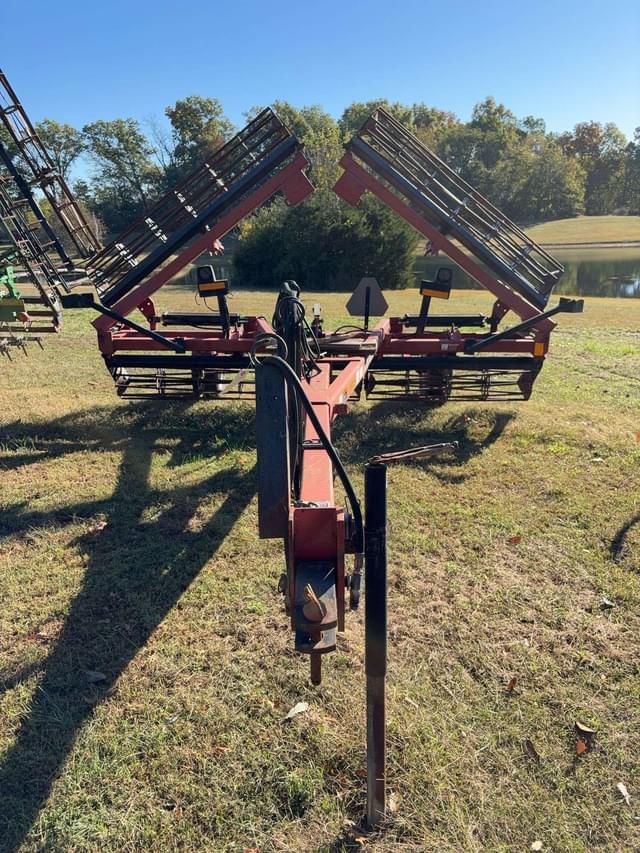 Image of Case IH Crumbler equipment image 1