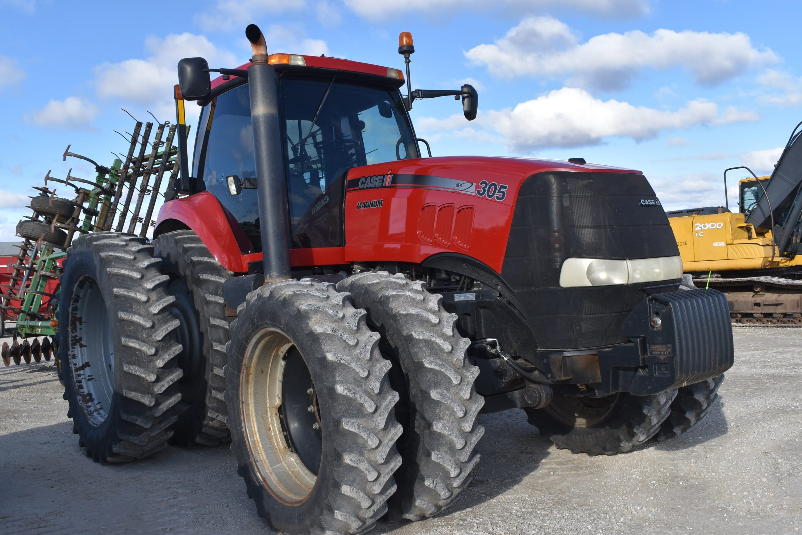 2009 Case IH Magnum 305 Equipment Image0