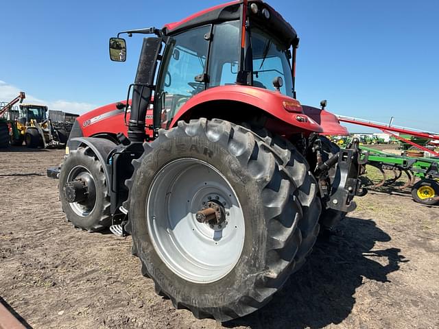 Image of Case IH Magnum 310 equipment image 2