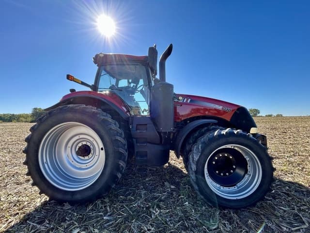 Image of Case IH Magnum 310 equipment image 1