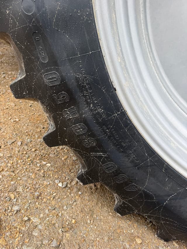 Image of Case IH Magnum 310 equipment image 4