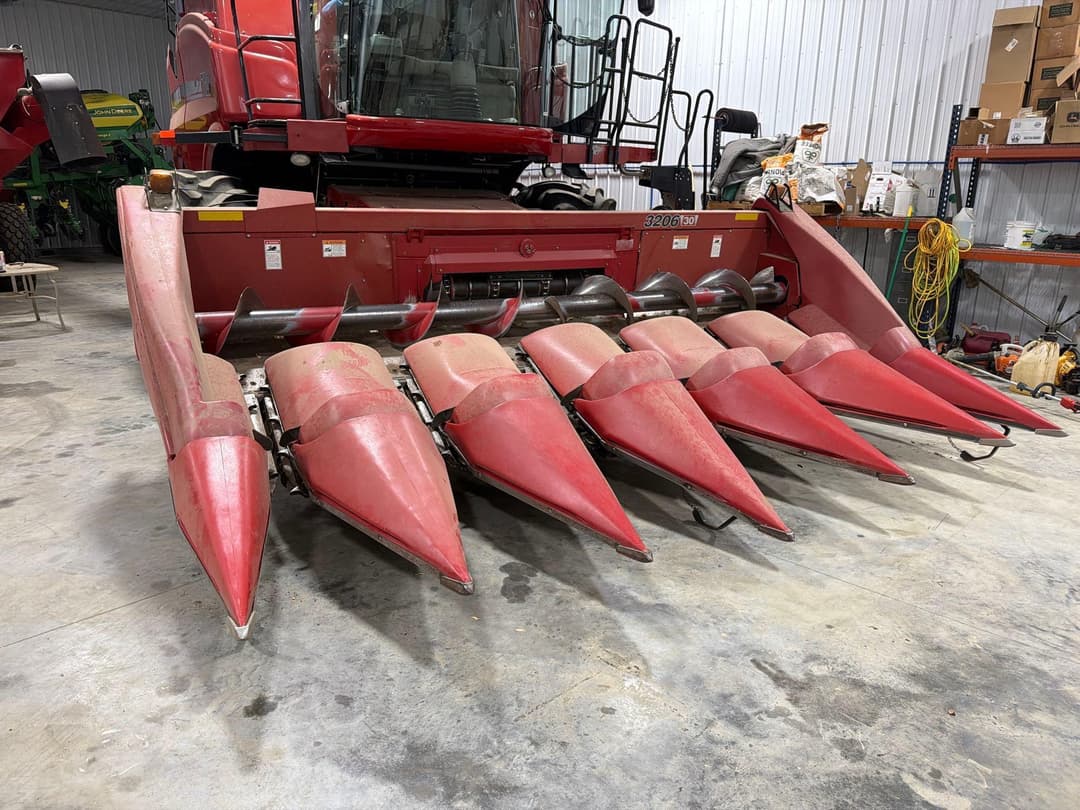 Image of Case IH 3206 Primary image
