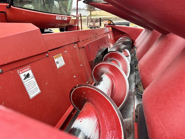 Image of Case IH 3206 equipment image 4