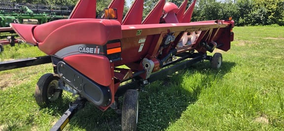 Case IH 3208 Equipment Image0