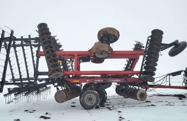 Image of Case IH 330 equipment image 1