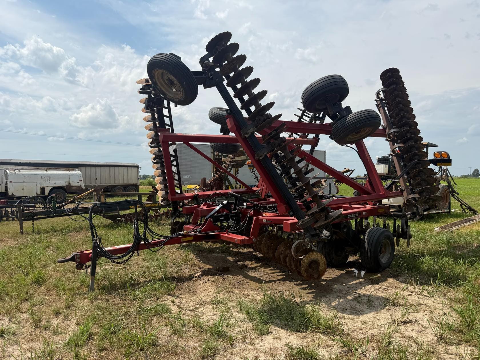 Case IH 330 Equipment Image0