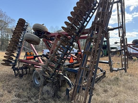 Image of Case IH 330 equipment image 4