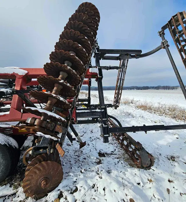 Image of Case IH 330 Turbo Till equipment image 3