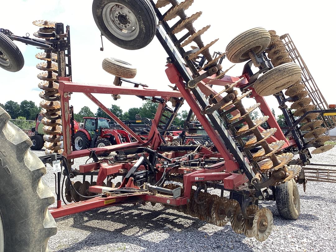 Image of Case IH 330 Turbo Till Image 1