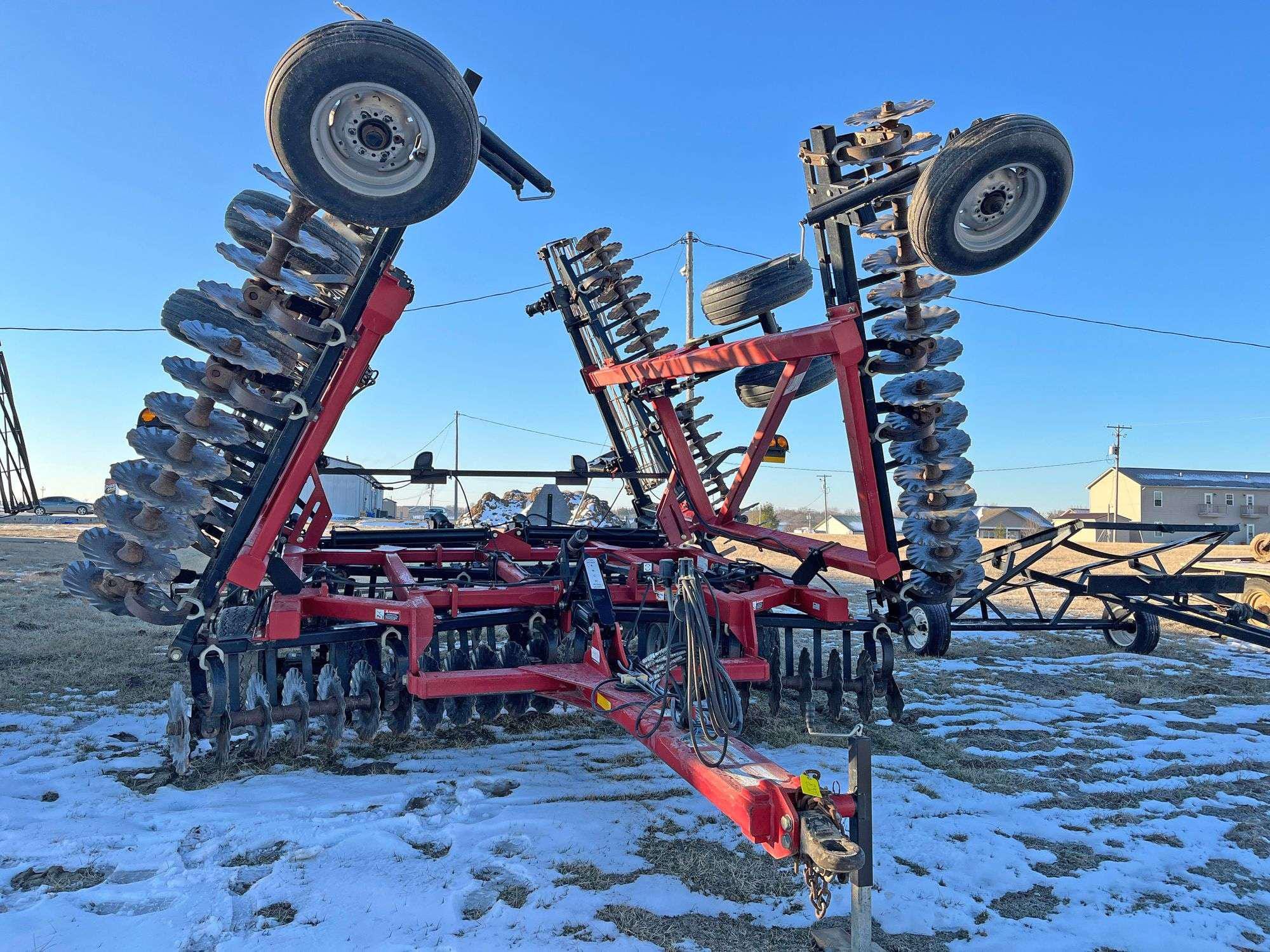 Main image Case IH 330