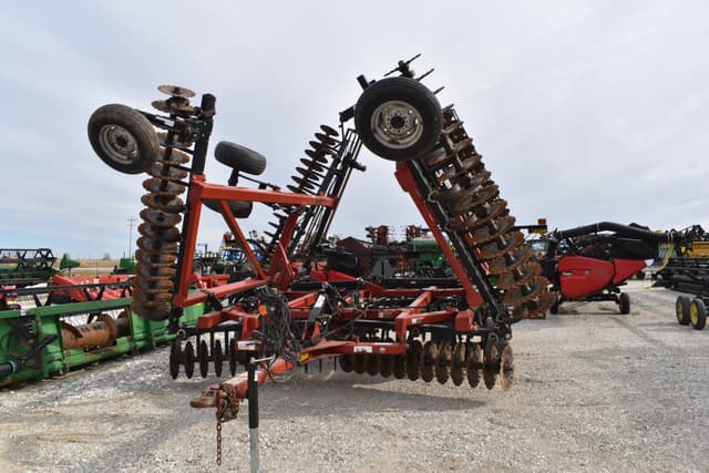 Image of Case IH 330 Turbo Till equipment image 1