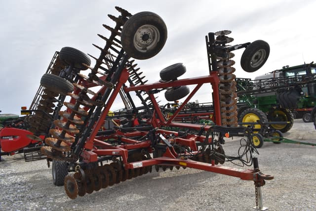 Image of Case IH 330 Turbo Till equipment image 3