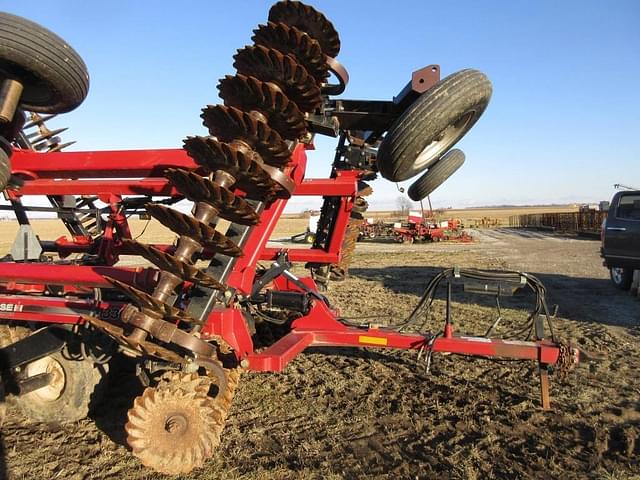 Image of Case IH 330 equipment image 1