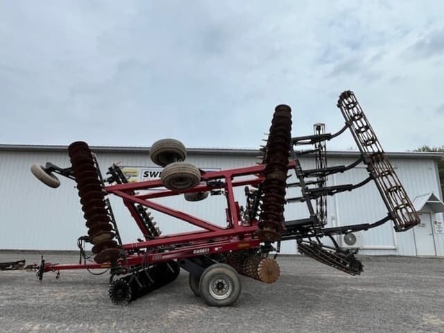 Image of Case IH 330 equipment image 1
