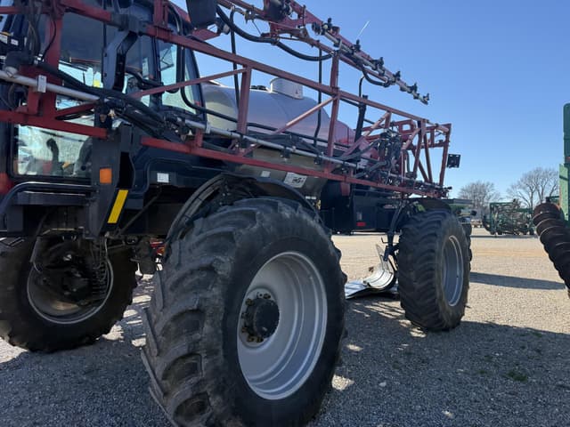 Image of Case IH 3330 Patriot equipment image 3