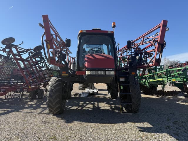Image of Case IH 3330 Patriot equipment image 1