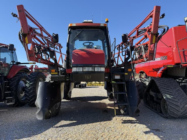 Image of Case IH 3330 Patriot equipment image 1