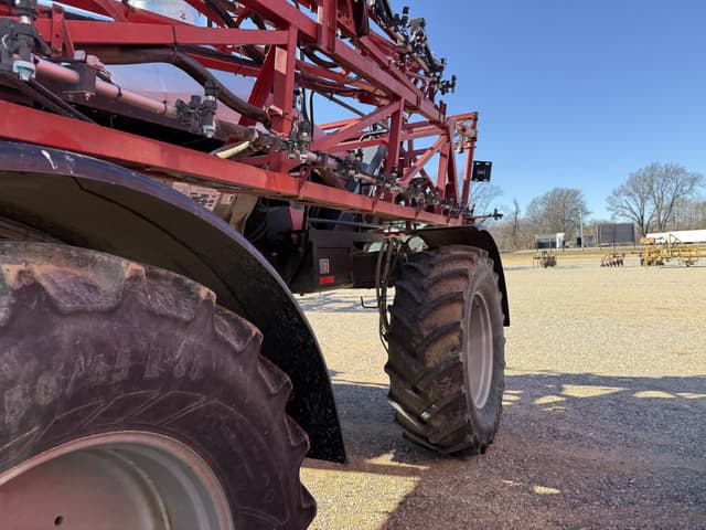 Image of Case IH 3330 Patriot equipment image 3