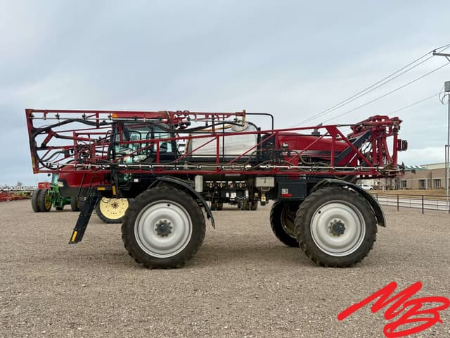 Image of Case IH 3330 Patriot equipment image 3