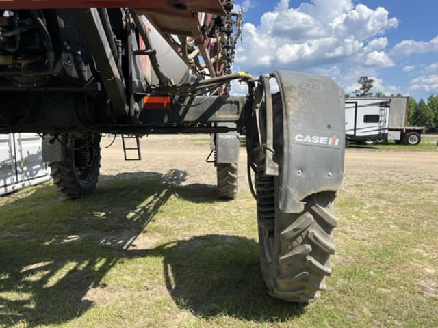 Image of Case IH 3330 Patriot equipment image 4