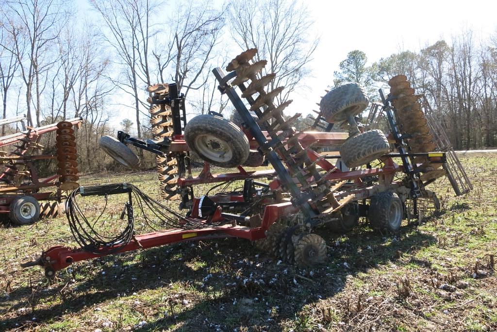 Image of Case IH 335VT Primary image