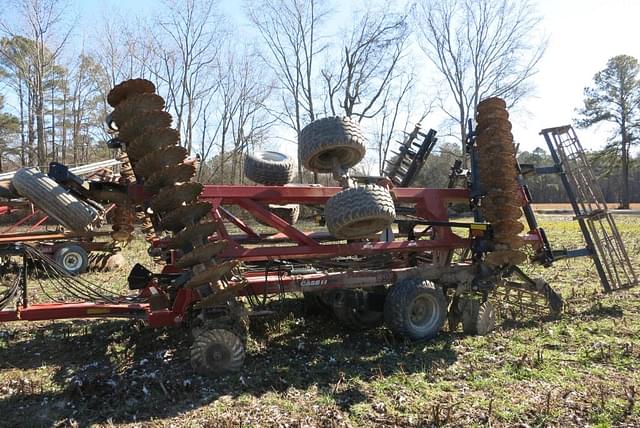 Image of Case IH 335VT equipment image 1