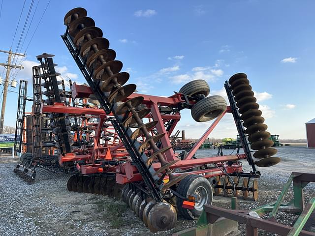 Image of Case IH 340 equipment image 2