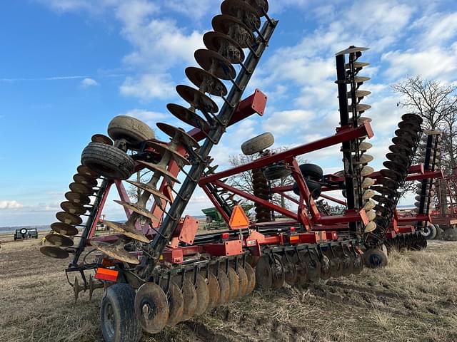 Image of Case IH 340 equipment image 3