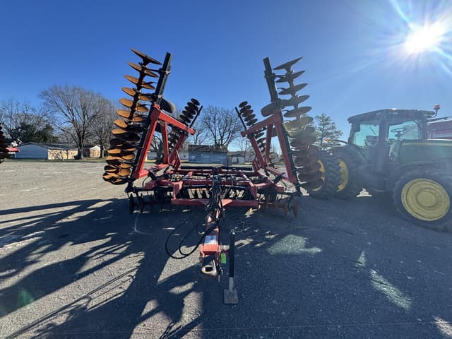 Image of Case IH 340 equipment image 4