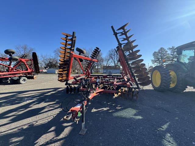 Image of Case IH 340 equipment image 3