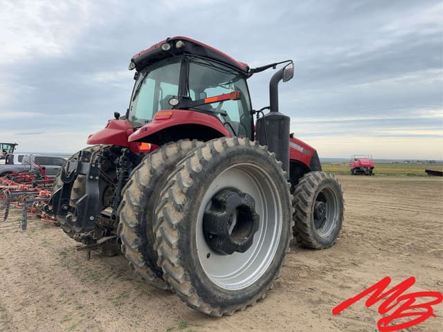 Image of Case IH Magnum 340 equipment image 4