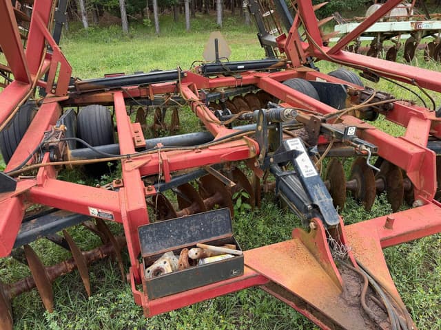 Image of Case IH 340 equipment image 3